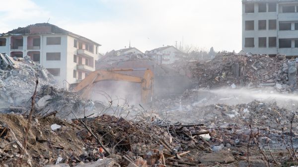 Apartment Demolition in New Bern