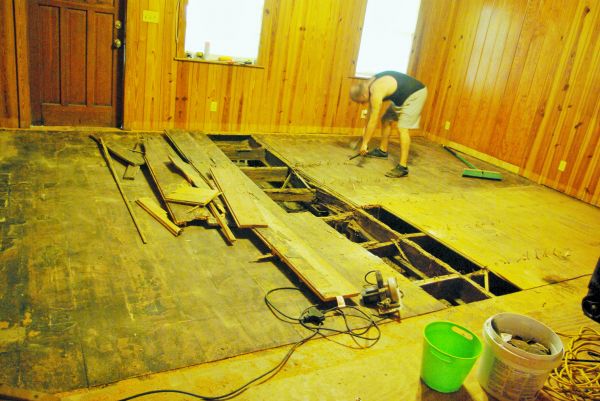 Subfloor Demolition in New Bern